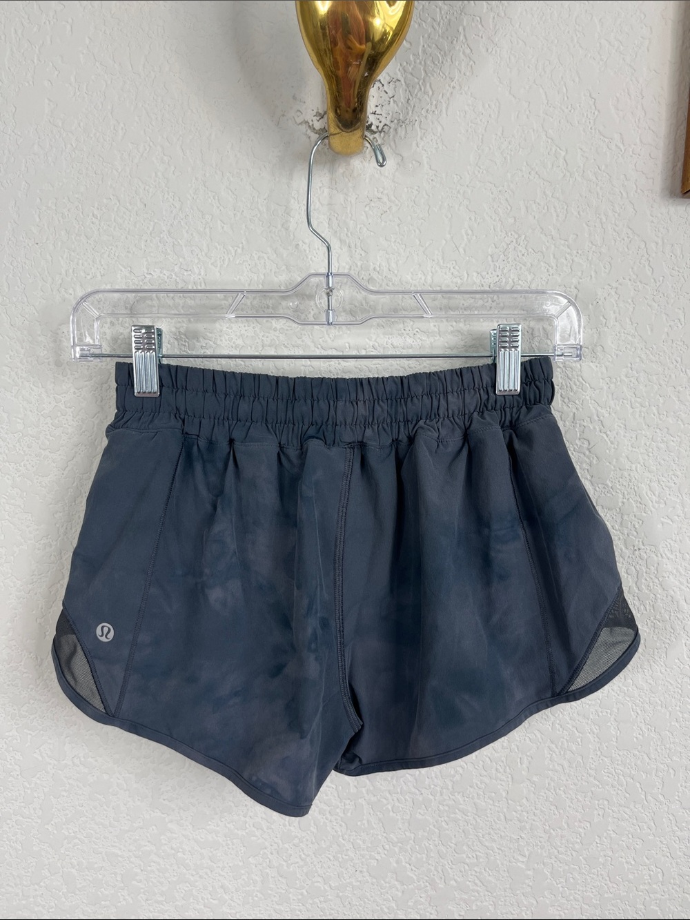 Lulu Hotty Hot Low-Rise Lined Short 2.5" Diamond Dye Pitch Grey Graphite W7CCPR